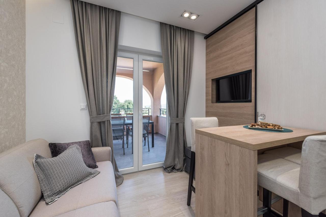 Luxury Apartments Garden Sukošan Dış mekan fotoğraf